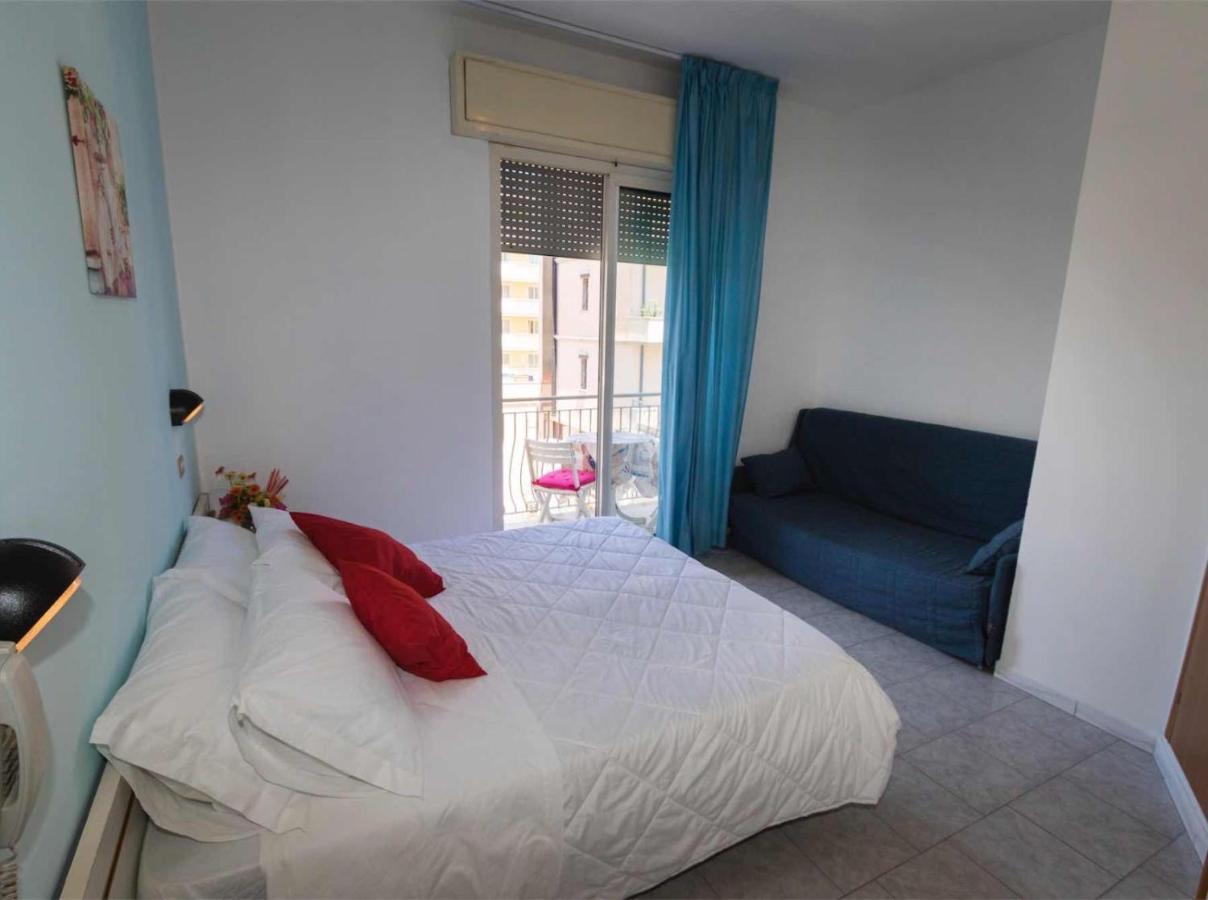 Hotel Giannella Rimini Esterno foto