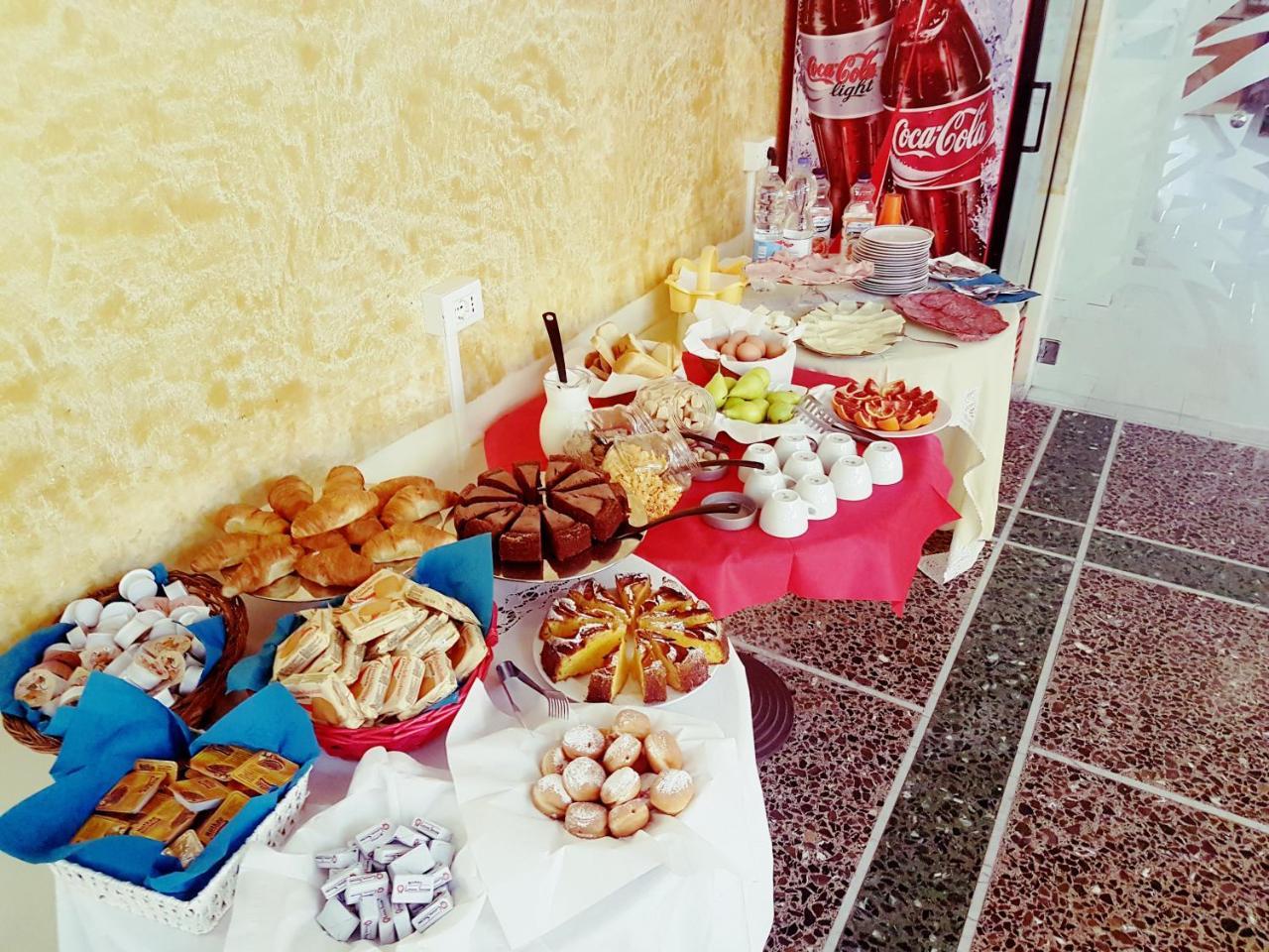 Hotel Giannella Rimini Esterno foto