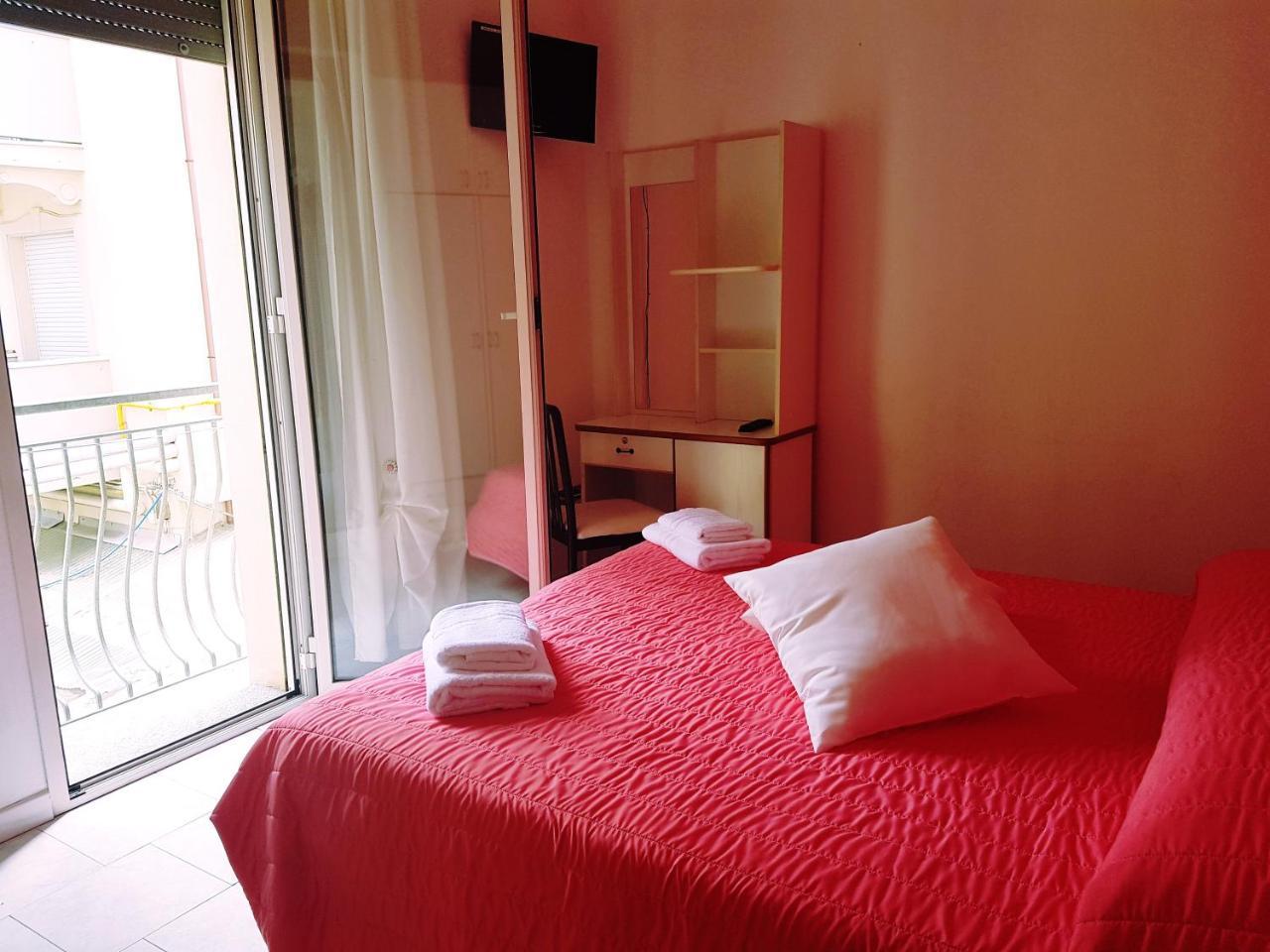 Hotel Giannella Rimini Esterno foto