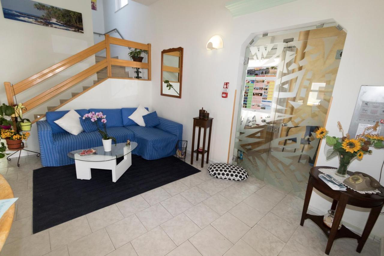 Hotel Giannella Rimini Esterno foto